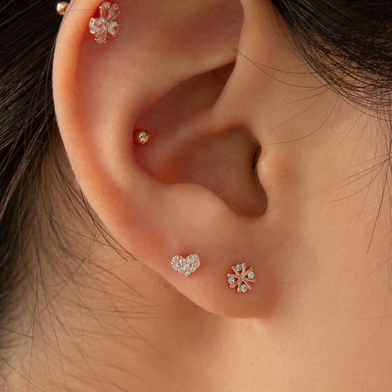 LUNNE 14k Snowflake Cubic Piercing (14K Gold) #W03