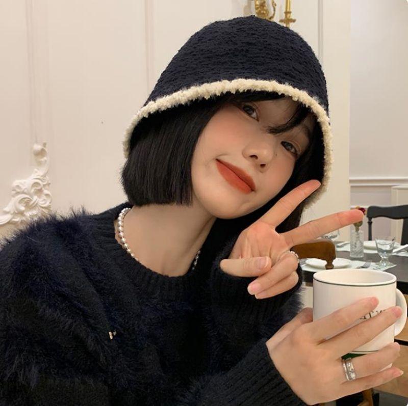 Winter Knit Bucket Hat For Women With Cashmere Material And Color Block Design