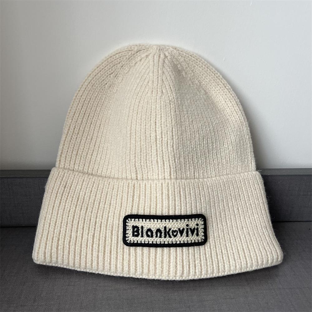 

Шерстяная шапка женская осенне-зимняя модная маленькая стандартная теплая и ветрозащитная вязаная шапка универсальная для маленького лица шапка от холода для головы шапка для пары adult average size бежевый