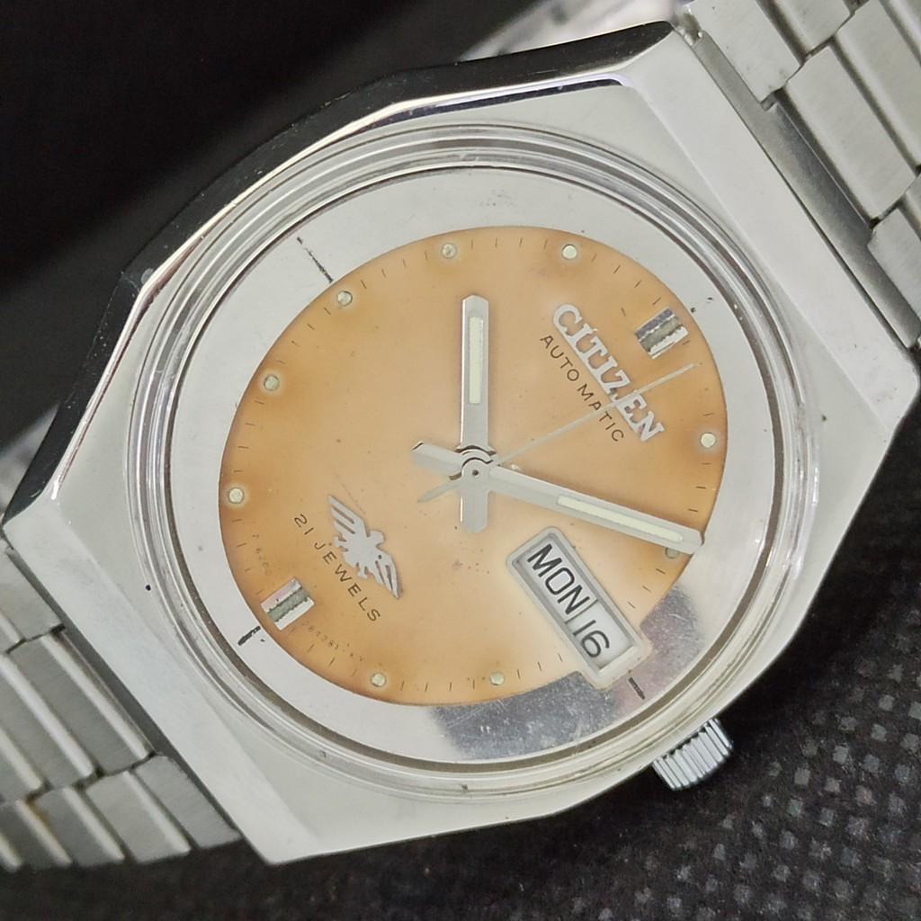 

Б/У винтажные мужские часы CITIZEN AUTO 8200 JAPAN D/D с оригинальным циферблатом 562a-a298347-2 SKU562a-a298347