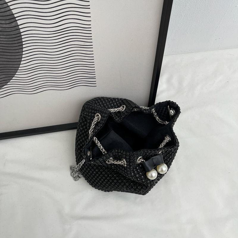 Kadın Moda Elmas Taklidi Kova Çanta Retro Inci Zincir Bayanlar omuz çantaları Parlak Küçük Crossbody Çanta Kadın Çanta