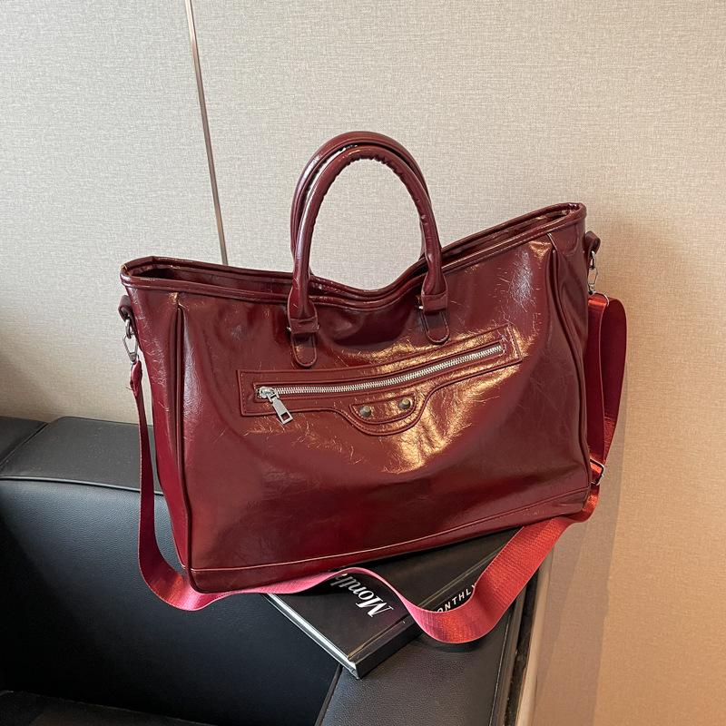 

Ручна модна плісирована сумка-тоут жіноча 2024 нова корейська версія простої повсякденної великої місткості на плече для поїздок на роботу бордовий