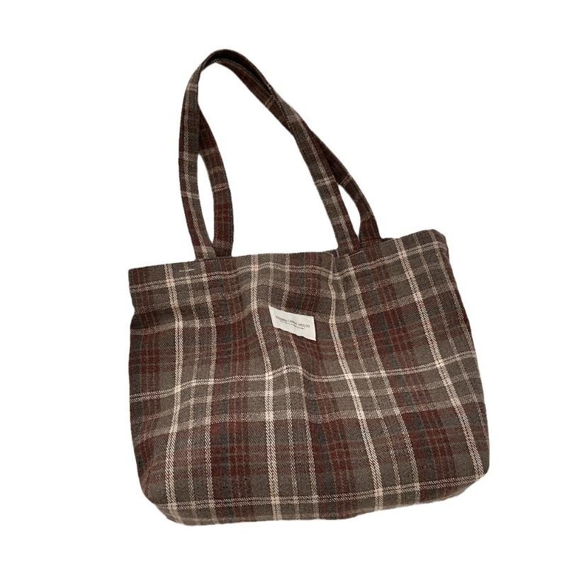 11 Autumn and Winter Woolen Plaid Shoulder Bag Large Capacity Handbag Retro Student Commuting Fashion Women's Bag