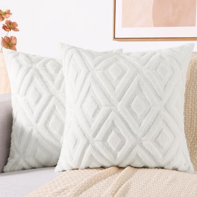 HAPIHAPPY Nouvel Housse de Coussin d'Hiver Lot de 1 Housse de Coussin en Fausse Laine pour Canapé Salon Doux Peluche Décoration de Maison Housse de Coussin