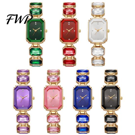 Sparkling Women Watch Ladies Bracelet Quartz Rhinestone Rectangular Dial Dress Faux Diamond Wristwatch for Elegant Jewelry Timepiece Eye-catching