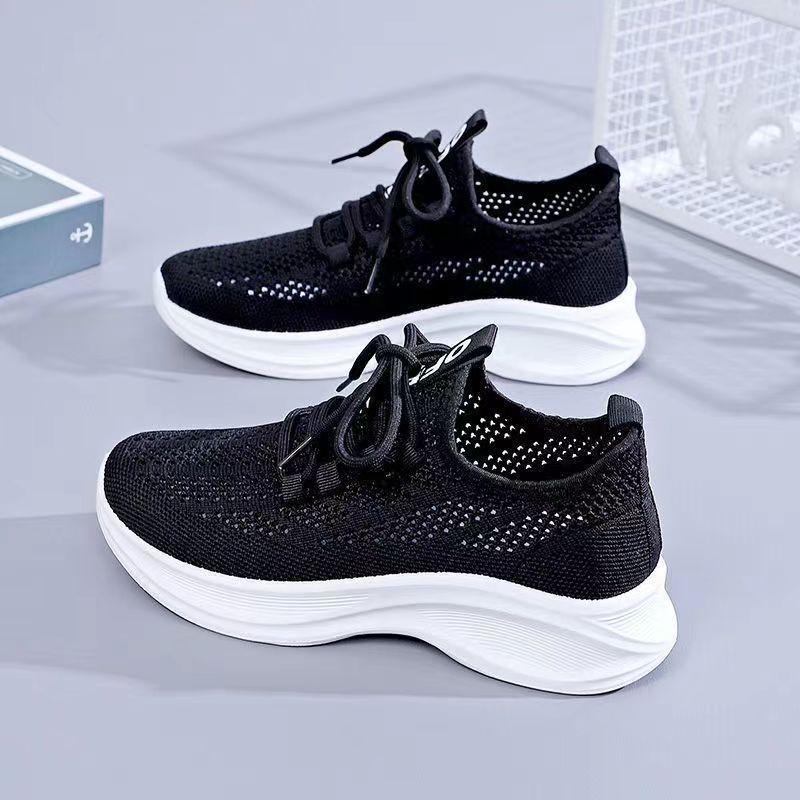 New summer hollowed-out casual sports shoes, lightweight soft-soled running shoes, casual single shoes