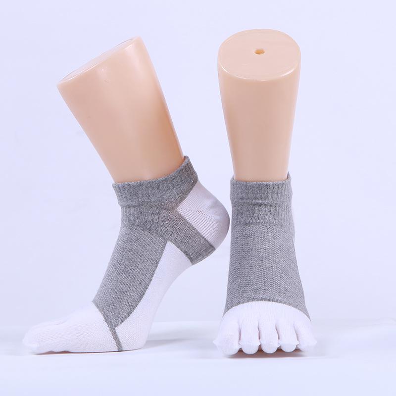 

Men s Purple Mid-Calf Five-Finger Cotton Sports Socks with Toe Separator белый