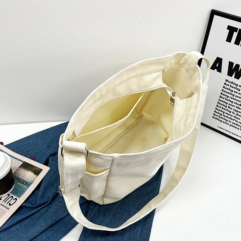 Urban Style Canvas Bag For Women With Zipper Closure And Phone Pocket For Casual Daily Use