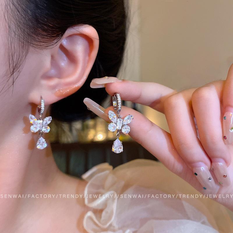 Korean super flash zircon butterfly earrings femininity stud earrings small fresh ears