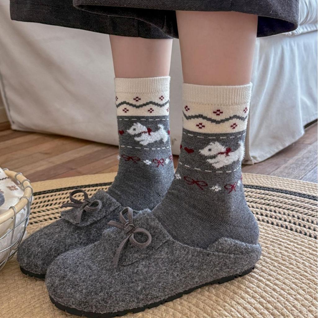 Ladies Autumn and Winter Thickened Warm Retro Wool Boneless Mid Tube Socks