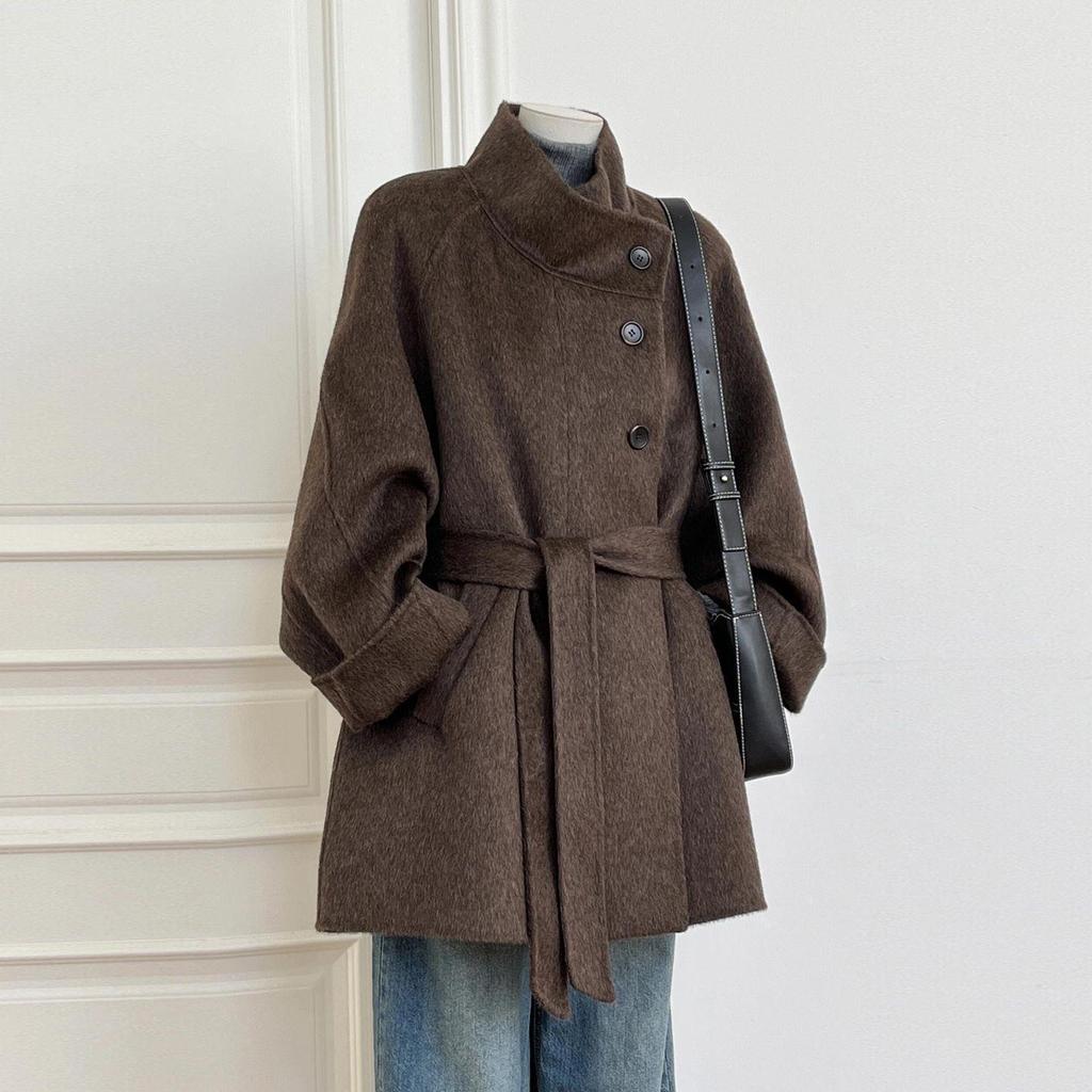 Trendy Women's Wool Coat 2025: Petite Hepburn Style Autumn/Winter Jacket