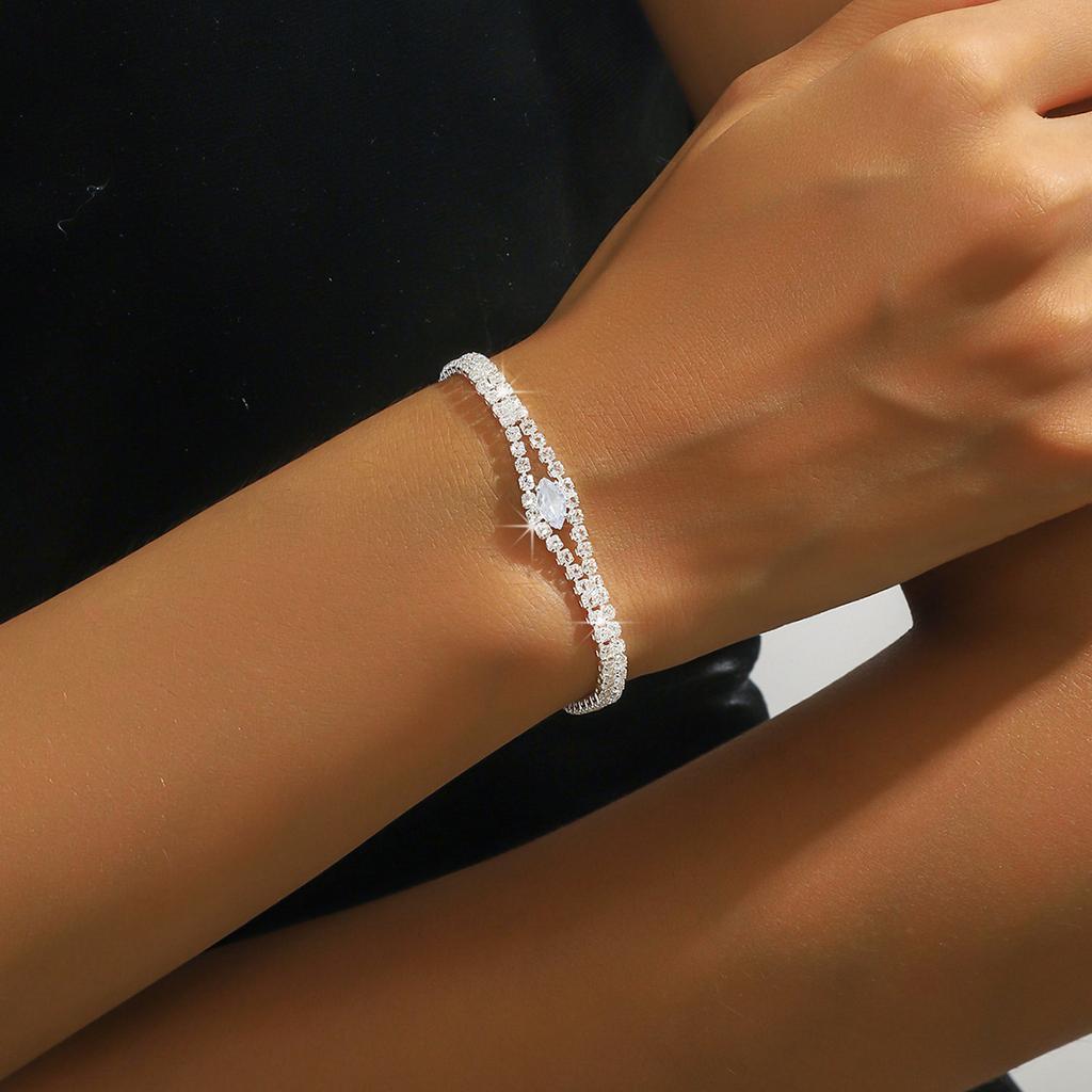 Popular Crystal Collarbone Chain Necklace Bracelet Full Diamond Bracelet Earrings Ring Set Women