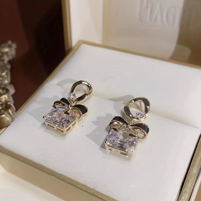 Korean-Inspired Elegant Shiny Diamond Bow Stud Earrings for Women