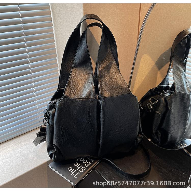 

Popular 2025 New Large Capacity Underarm Bag Shoulder Bag Soft Surface Casual Retro Handbag Tote Bag Women