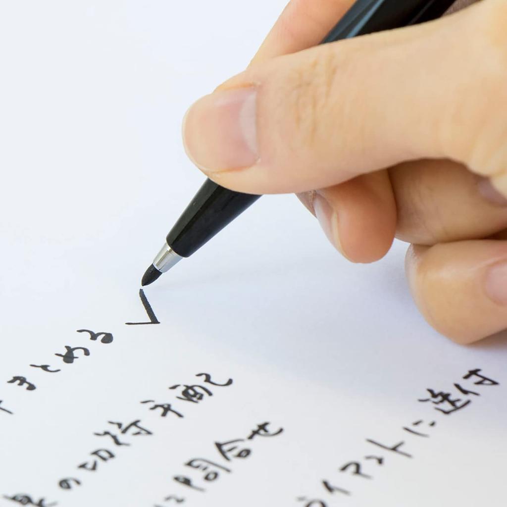 Sada fixů Pentel Sign S520-8 | 8 různých barev | Ideální pro kreslení a kaligrafii