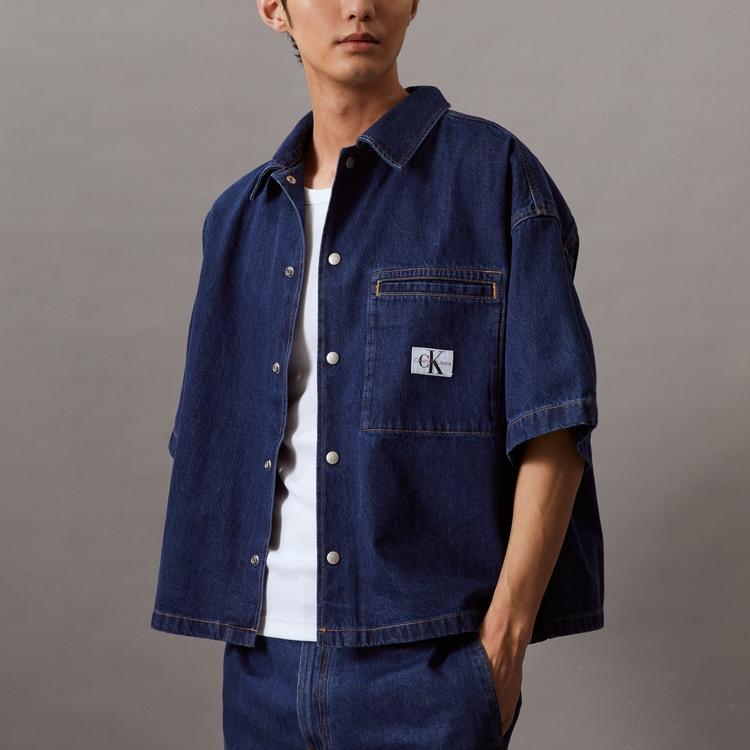 Calvin Klein Jeans Minimalist Label Patch Pocket Vintage Loose Denim Short Sleeve Shirt Men shirts Dark-Blue J325553-1BJ
