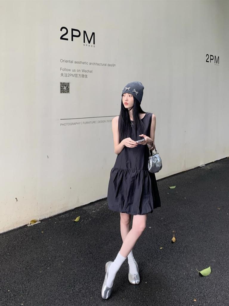 White sleeveless vest dress women's summer gentle wind temperament skirt small loose bud short skirt