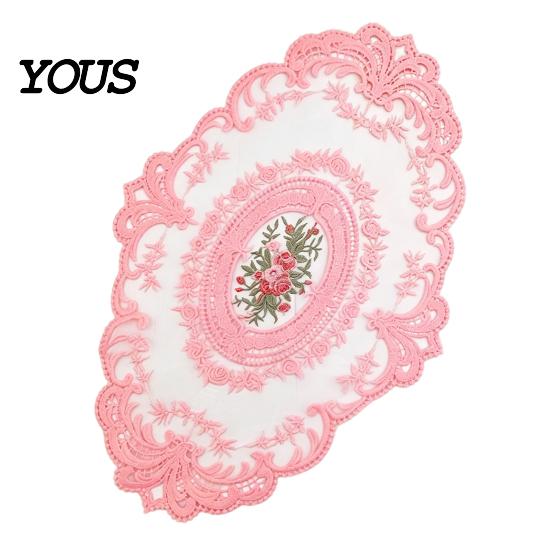 Soft Macaron Color Tableware Retro Oval Lace Doily, Embroidered Rose Placemat, Elegant Floral Table Washable Linens Mat, Decorative Doilies for Dining