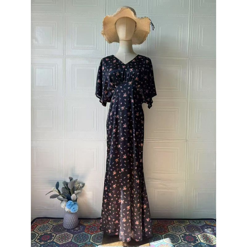 

Fashion Style New Arrival Fashion Elegant Printed V-neck Short Sleeve Dress Long Dress V-neck Printed Dress Black S