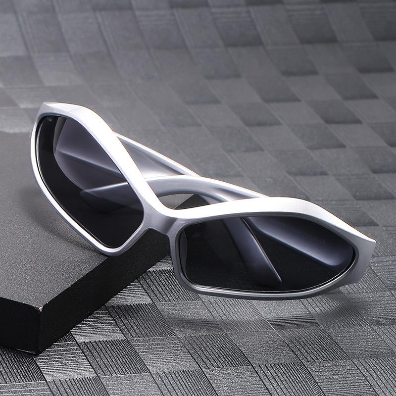 Cycling Sport Goggle Luxury Brand Designer Sunglasses Women For Men Vintage Punk Sun Glasses Trendy Coating Lens Cool Shades