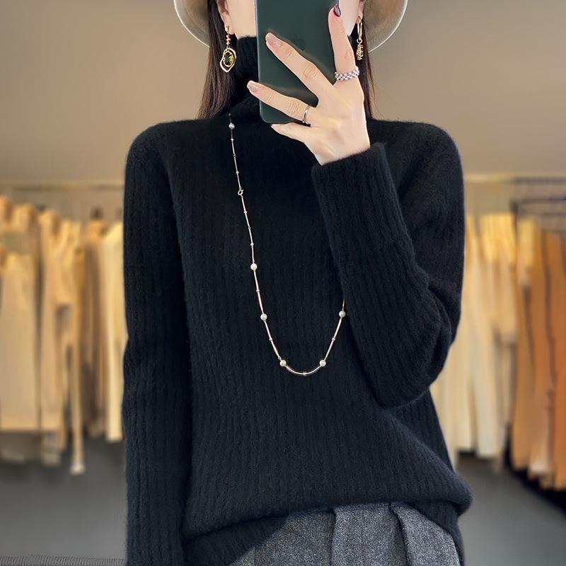 

Women s Wool Turtleneck Sweater - Loose, Slimming, Solid Color Knitwear for Autumn & Winter Warmth Medium