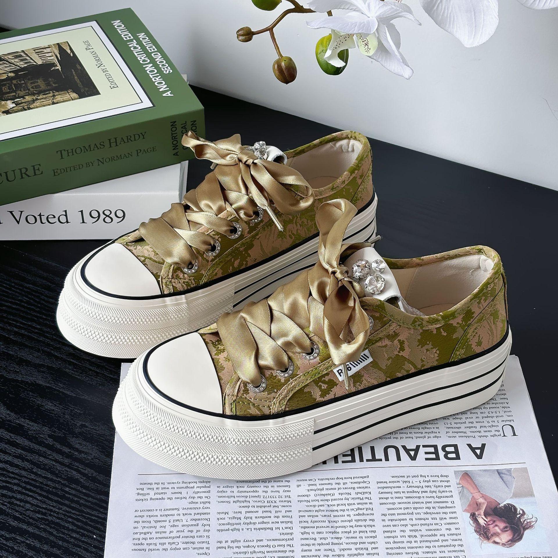 

2025 new summer women s breathable soft baseplate shoes versatile women s shoes muffin casual fashion student white shoes 35