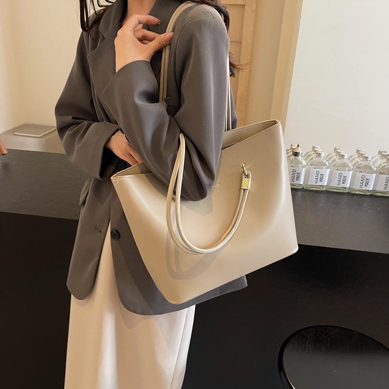 Big bag women's spring and summer new trendy simple large-capacity tote bag fashionable commuter shoulder bag