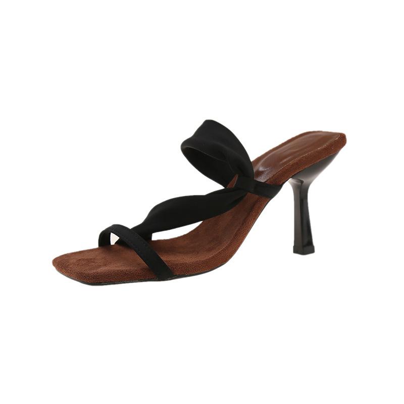 

High-heeled sandals women s thin heels square head versatile 2025 new summer Korean version temperament high-end slippers high heels 35
