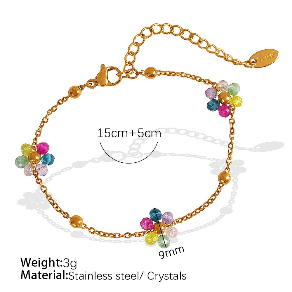 European & American Fresh Flower Stainless Steel Bracelet with Women's Niche Design and Titanium Steel Necklace Set.
