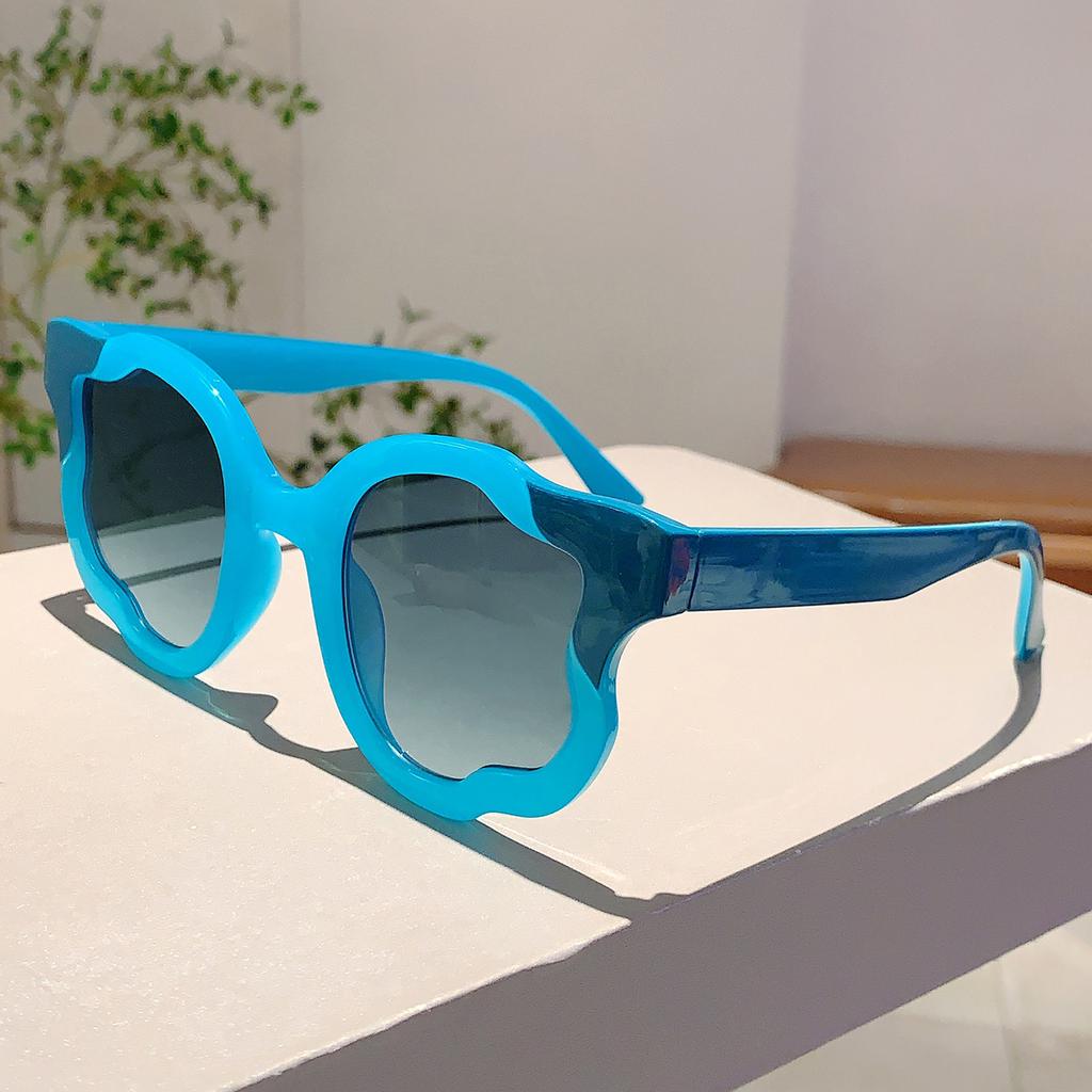 Candy Color Popular Ladies Shades Fashion Flower Decor Pink Sunglasses Ins Brand Design Beach Travel Sun Glasses