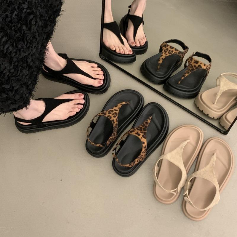 Summer New Niche Seaside Vacation Toe Super Thick Bottom Muffin Slope Heel Outside Wearing Beach Cool Slippers