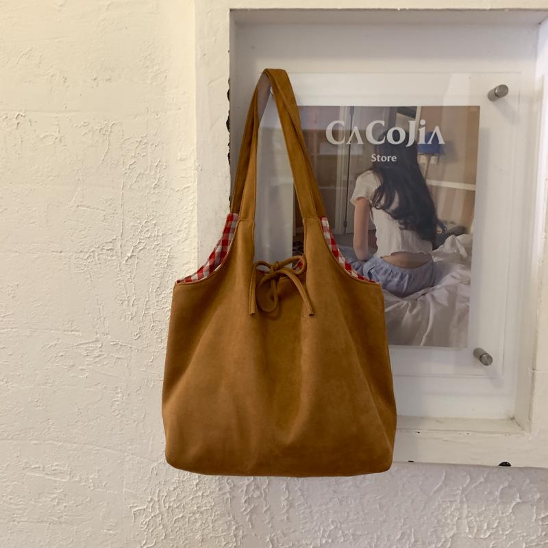 Korean Retro Autumn and Winter New Suede Shoulder Bag Plaid Large Capacity Commuting Lazy Wind Portable Tote Bag Women