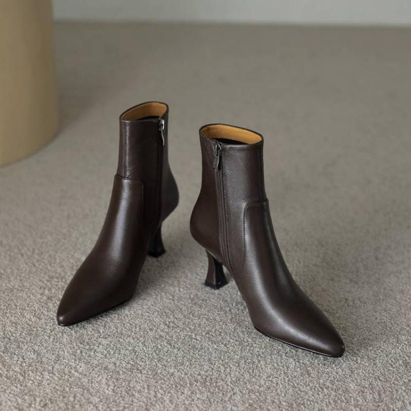 New women's leather large size medium boots solid color rear zipper thin heel pointed autumn and winter comfortable sheepskin Martin boots