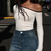 Spring New Skew Collar Long Sleeve Sexy T-shirt Women Fashion Slim Fit Off Shoulder Tops Casual Woman Tshirts Elegant Solid Street Y2K Tee Shirt 26473