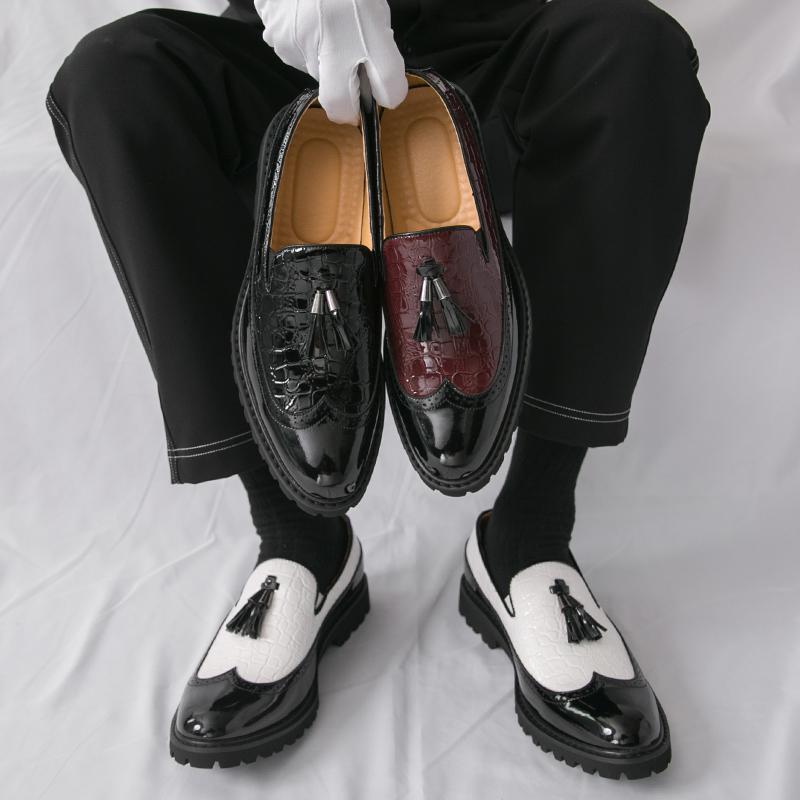 Fashion Retro Men Fringed Shoes Men One-foot Light Comfortable Fashionable Leather Shoes Business Travel Shoes Size 38-48 Men Shoes