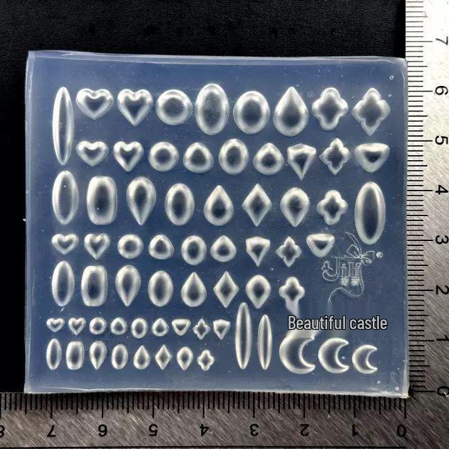 

Силиконовая форма Драгоценный Алмазное Сердце Овал для Нейл-арта и Резьбы по Ракушкам, Высокопрозрачный Барочный Дизайн.