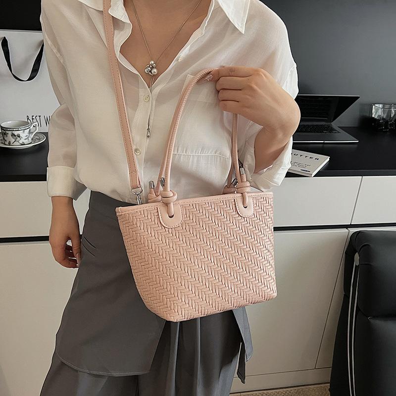 New Handbag Fashion Versatile Shoulder Bag Crossbody Bag