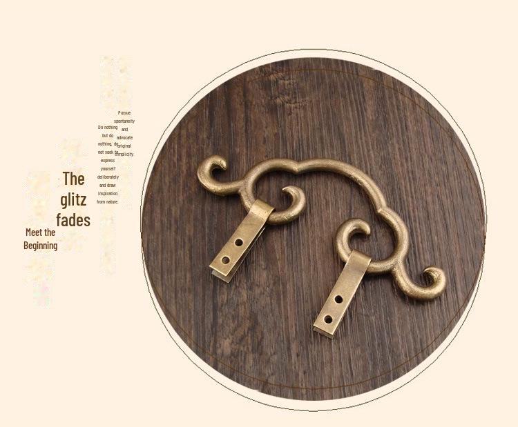 Chinese Classical Decorative Copper Cloud Hook for Frames and Mirrors