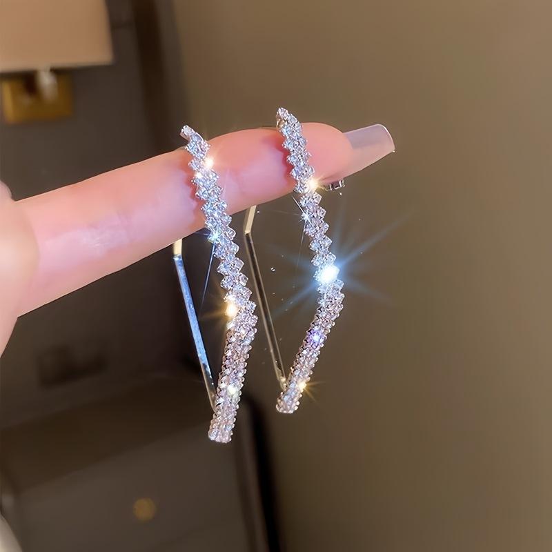 1 Pair Of Stylish Geometric Rhinestone Earrings, Sparkling High-End Earrings, Versatile Earrings For Banquets And Commuting