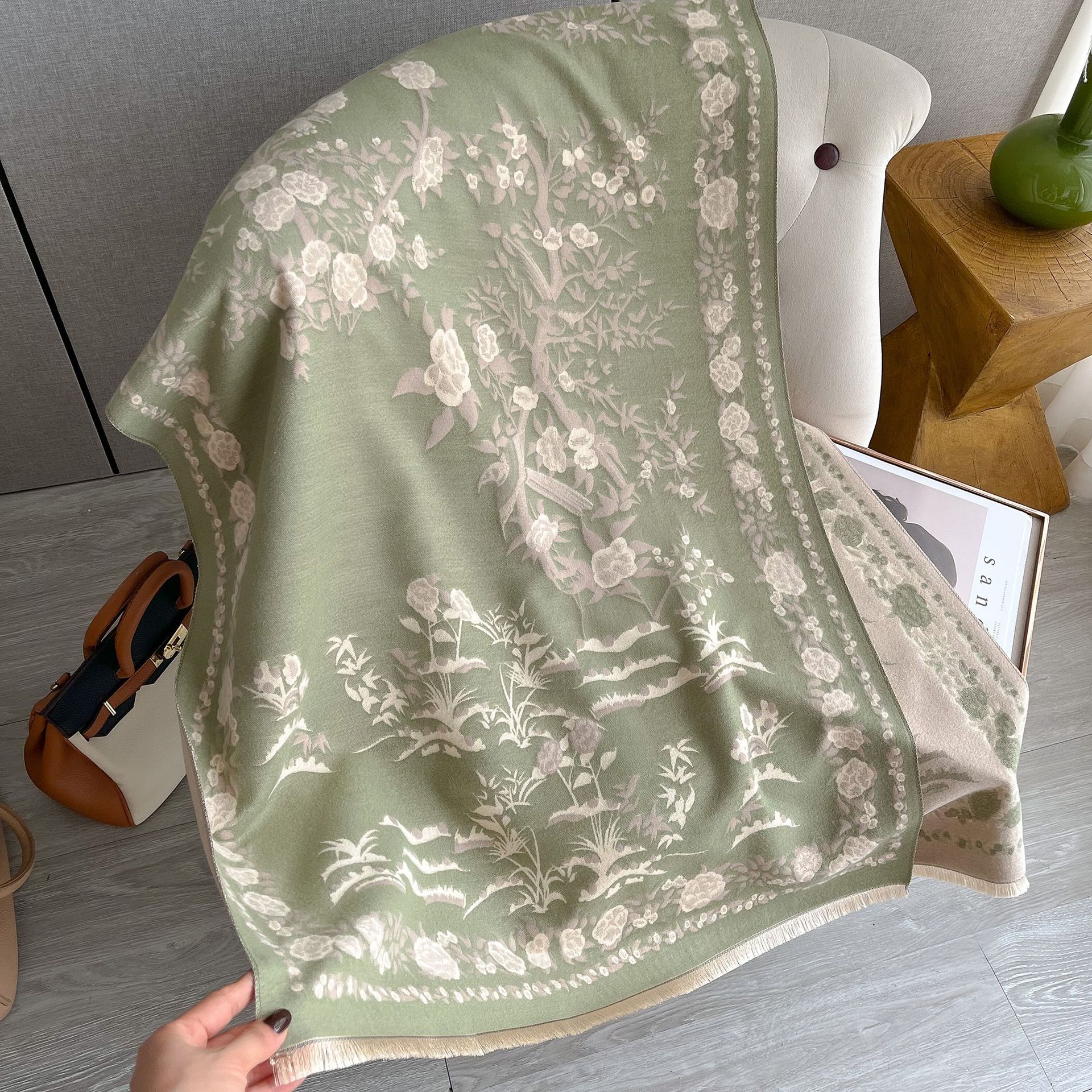 

Осенне-зимний шарф женский удлиненный для кондиционированного помещения, шаль из имитации кашемира, декоративный теплый шарф с кисточками 180*65cm зелёный