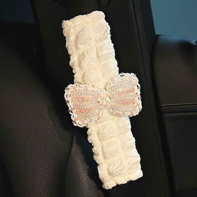

Cute Pearl Bow Car Seatbelt Shoulder Protector for Girls, Anti-Neck-Strangling Protective Cover for Car Interior, Suitable for All Seasons 1 Pink Pearl Bow Shoulder Pad