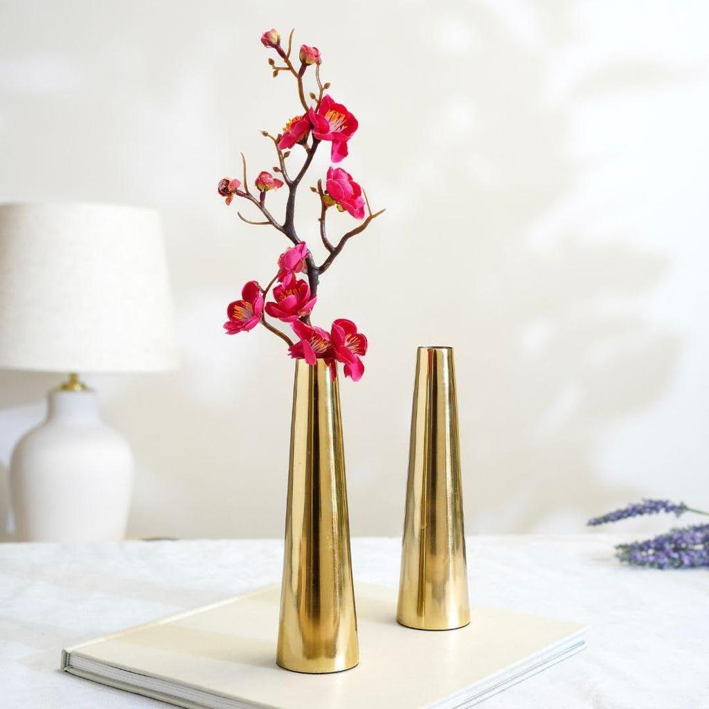 Golden Metal Slim Cone Flower Vase for Home Decor Bedroom Living Room Office Wedding Table Decorative Item for Festivals Birthday