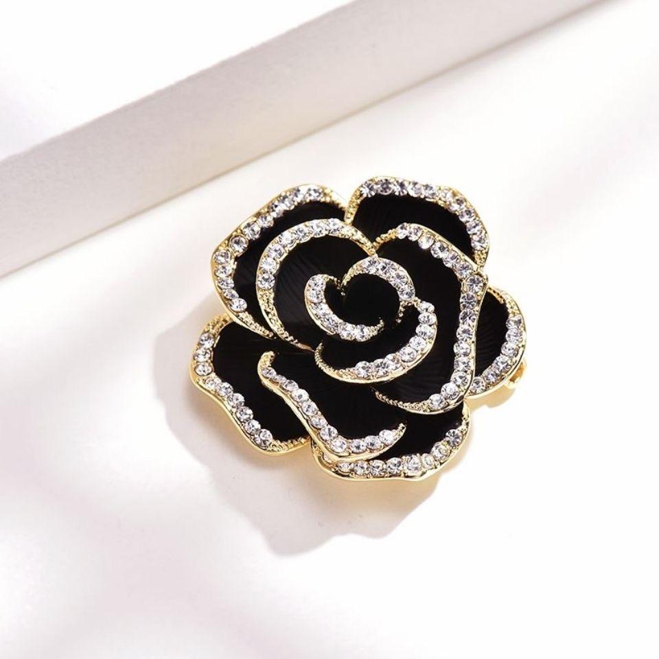 Elegante Spilla Camelia: Spilla e Spilla da Camicia Incantevoli Ispirate al Vintage per Donne
