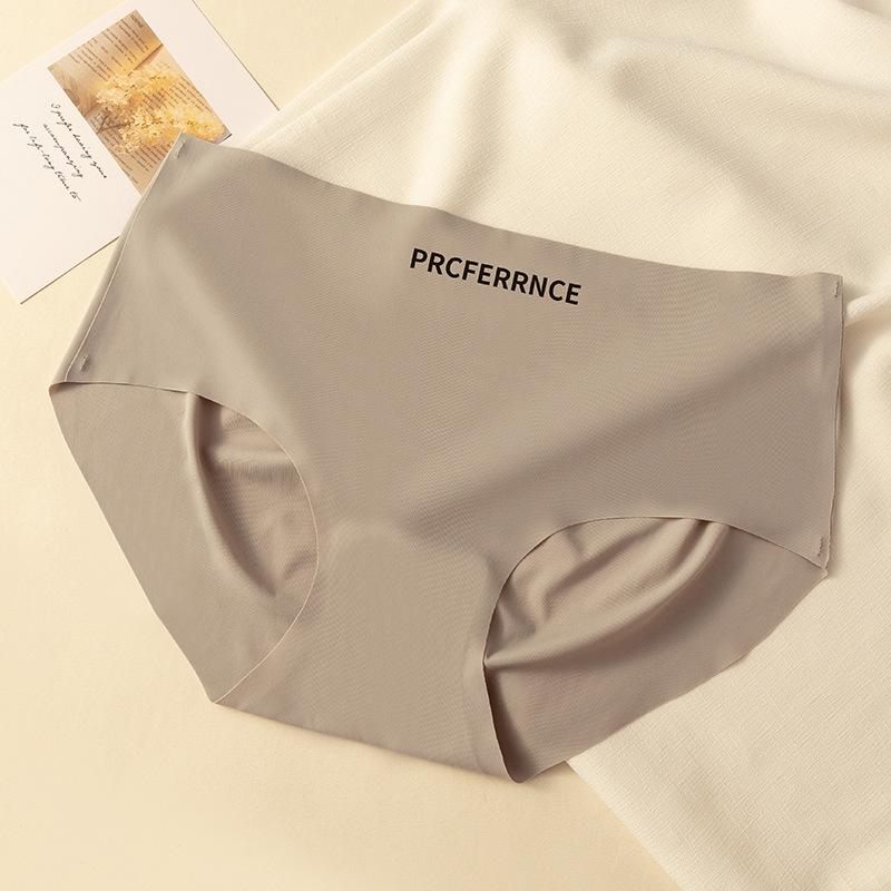 Damen Frühling und Sommer Neuer Stil Eis Seide Pfirsich Po Nacktes Gefühl Sportlicher Stil Spurlos Reine Baumwolle Schritt Taille Dreieck Panties