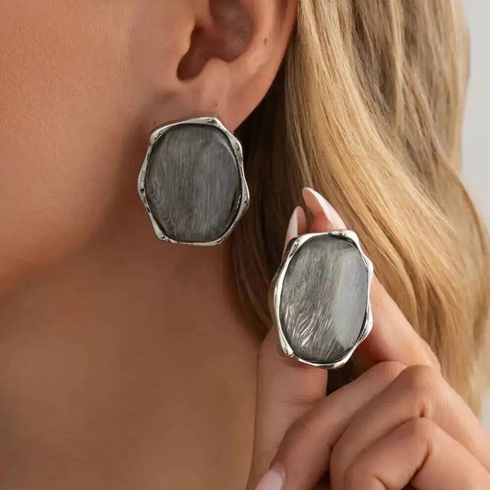 SHIXIN Vintage Irregular Resin Stud Earrings for Women Luxury Summer Bohemian Acrylic Earring Valentine's Day Jewelry Accessory