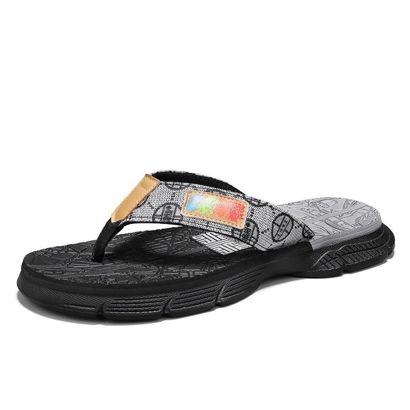 

Summer flip-flops men s non-slip pinch feet outdoor leisure beach cool slippers new trend wear non-slip slippers 39