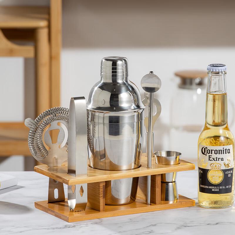 

Cocktail Shaker Bartending Set