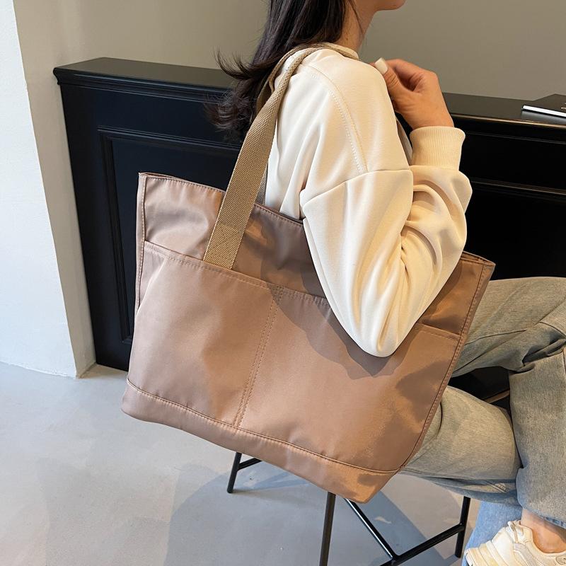 Borsa a Tote Capiente per Pendolari Borsa a Spalla da Donna Borsa da Viaggio Borsa da Viaggio Borsa in Nylon