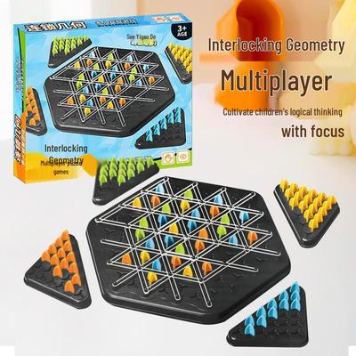 Geometrisches Dreiecks-Schach-Puzzle: Interaktives Familienspiel mit Gummibandübung