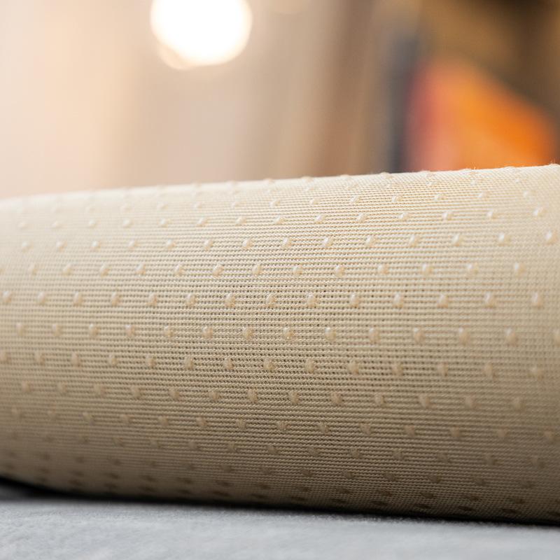 Lehká luxusní minimalistická vyšívaná podložka na pohovku Čtyřsezónní univerzální protiskluzový potah na zádovou opěrku Látka americká špičková pohovka